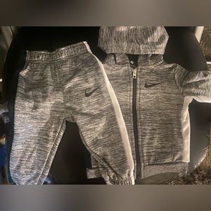 2 pc Nike boys track suit